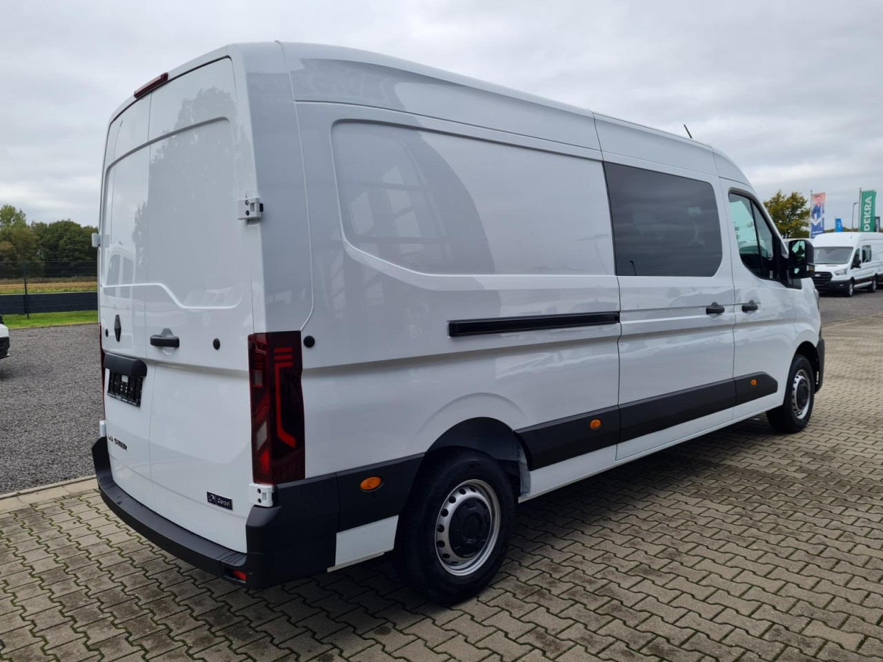 Renault Master 35 Kasten dCi Doka L3H2 KLIMA TEMPOMAT - Van kombi: gambar 4 Renault Master 35 Kasten dCi Doka L3H2 KLIMA TEMPOMAT - Van kombi: gambar 4
