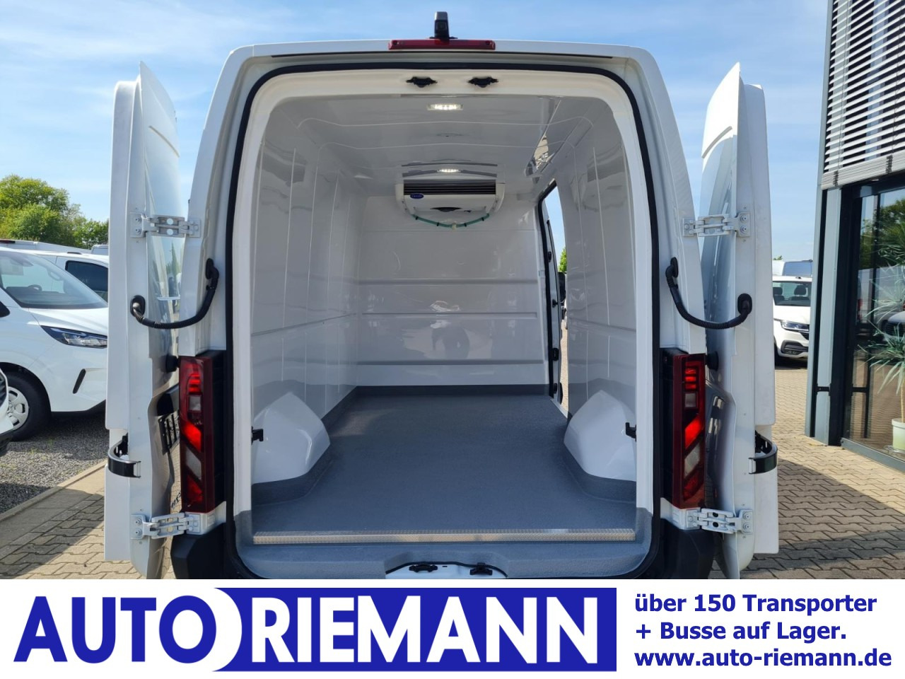 Renault Master 35 Kühlkasten Carrier Stand + Fahrkühl. - Van berpendingin: gambar 1 Renault Master 35 Kühlkasten Carrier Stand + Fahrkühl. - Van berpendingin: gambar 1