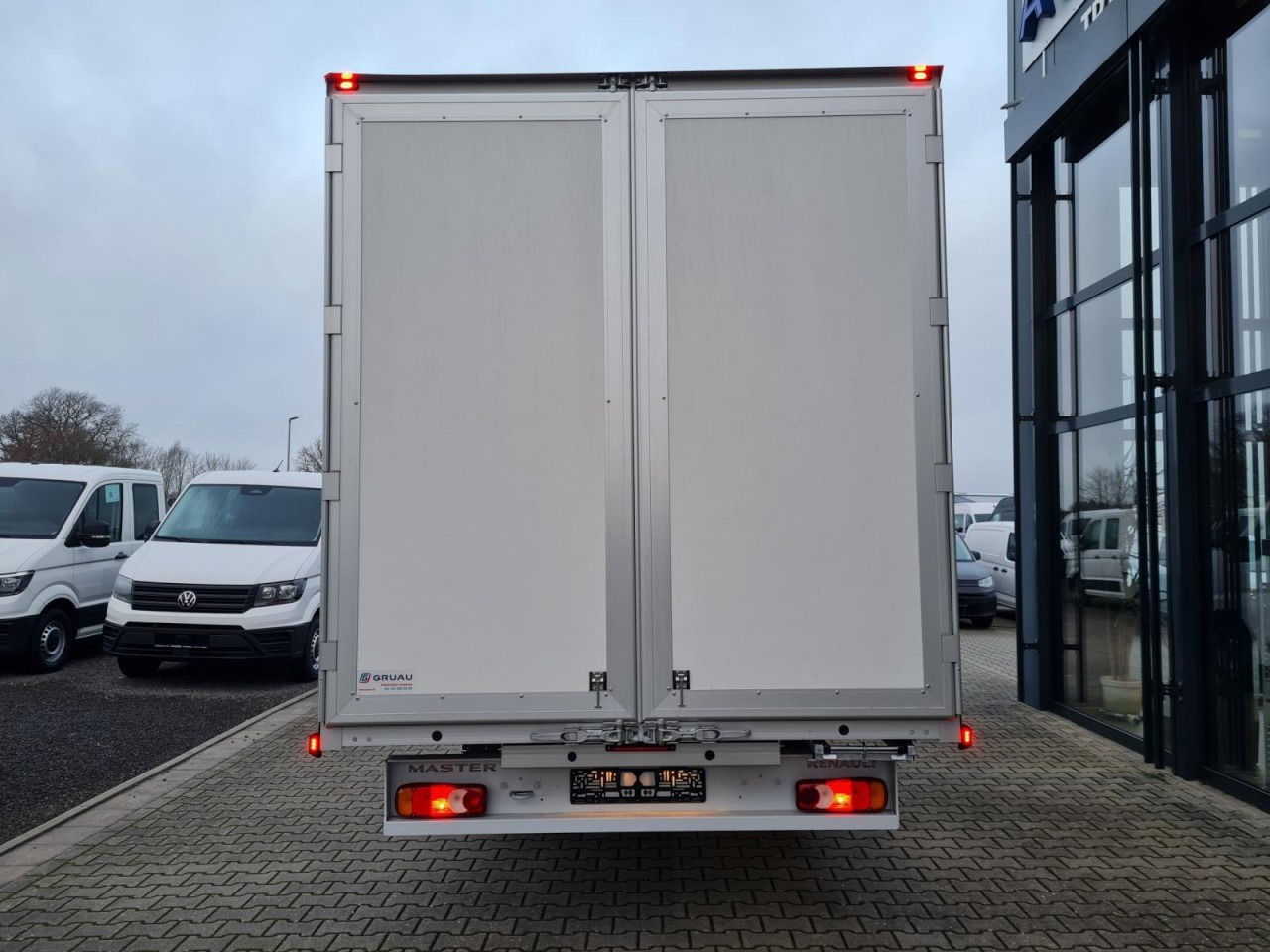 Renault Master 35 Möbel Koffer KLIMA Automatik 10 Pal. - Van box: gambar 5 Renault Master 35 Möbel Koffer KLIMA Automatik 10 Pal. - Van box: gambar 5