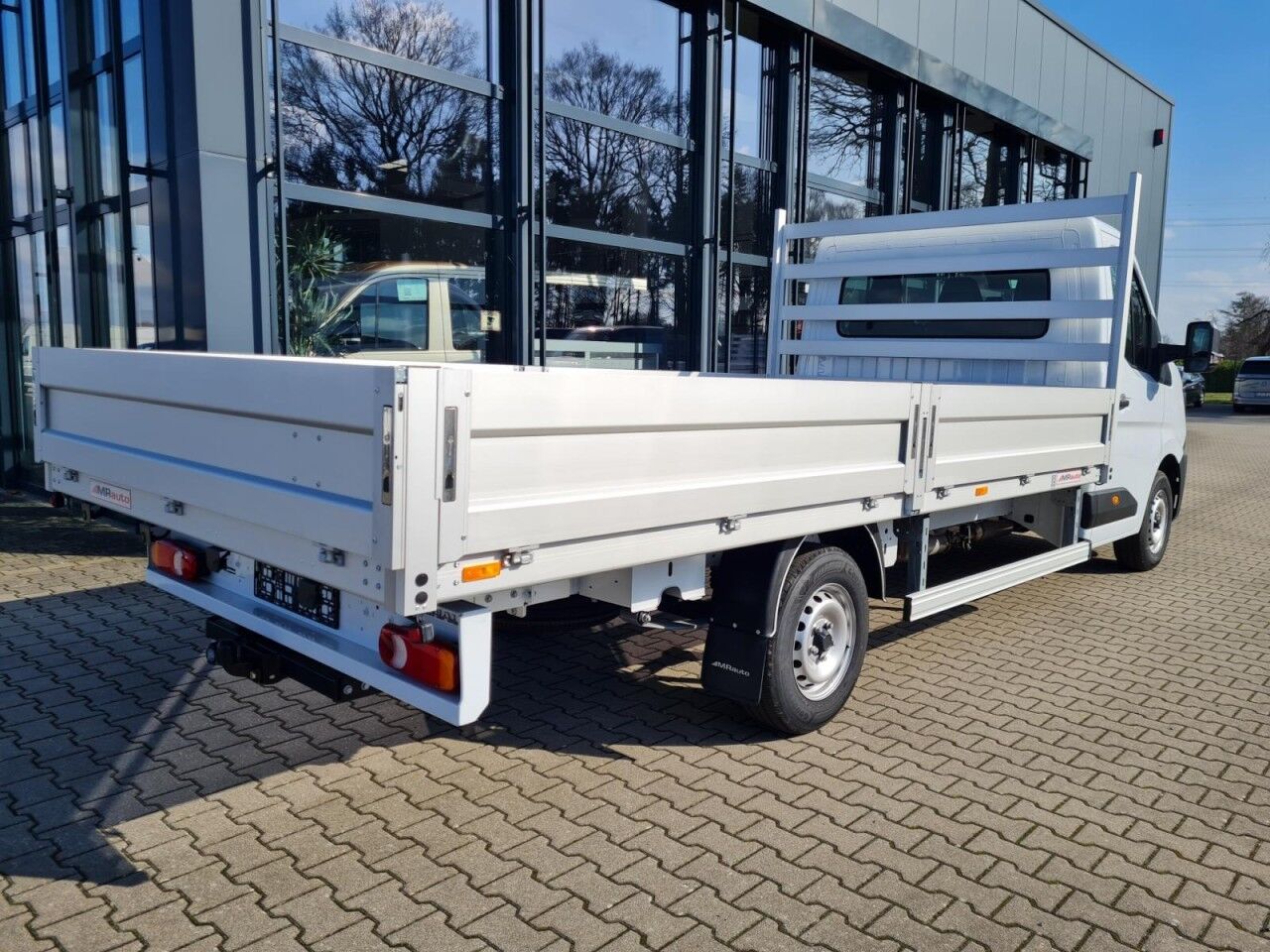 Renault Master 35 Pritsche lang AHK KLIMA PDC TEMPOMAT - Van flatbed: gambar 4 Renault Master 35 Pritsche lang AHK KLIMA PDC TEMPOMAT - Van flatbed: gambar 4
