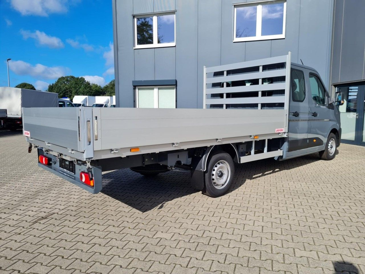 Renault Master New 3,5t Doka dCi 170 L3H1 Lang - Van flatbed, Van kombi: gambar 4 Renault Master New 3,5t Doka dCi 170 L3H1 Lang - Van flatbed, Van kombi: gambar 4