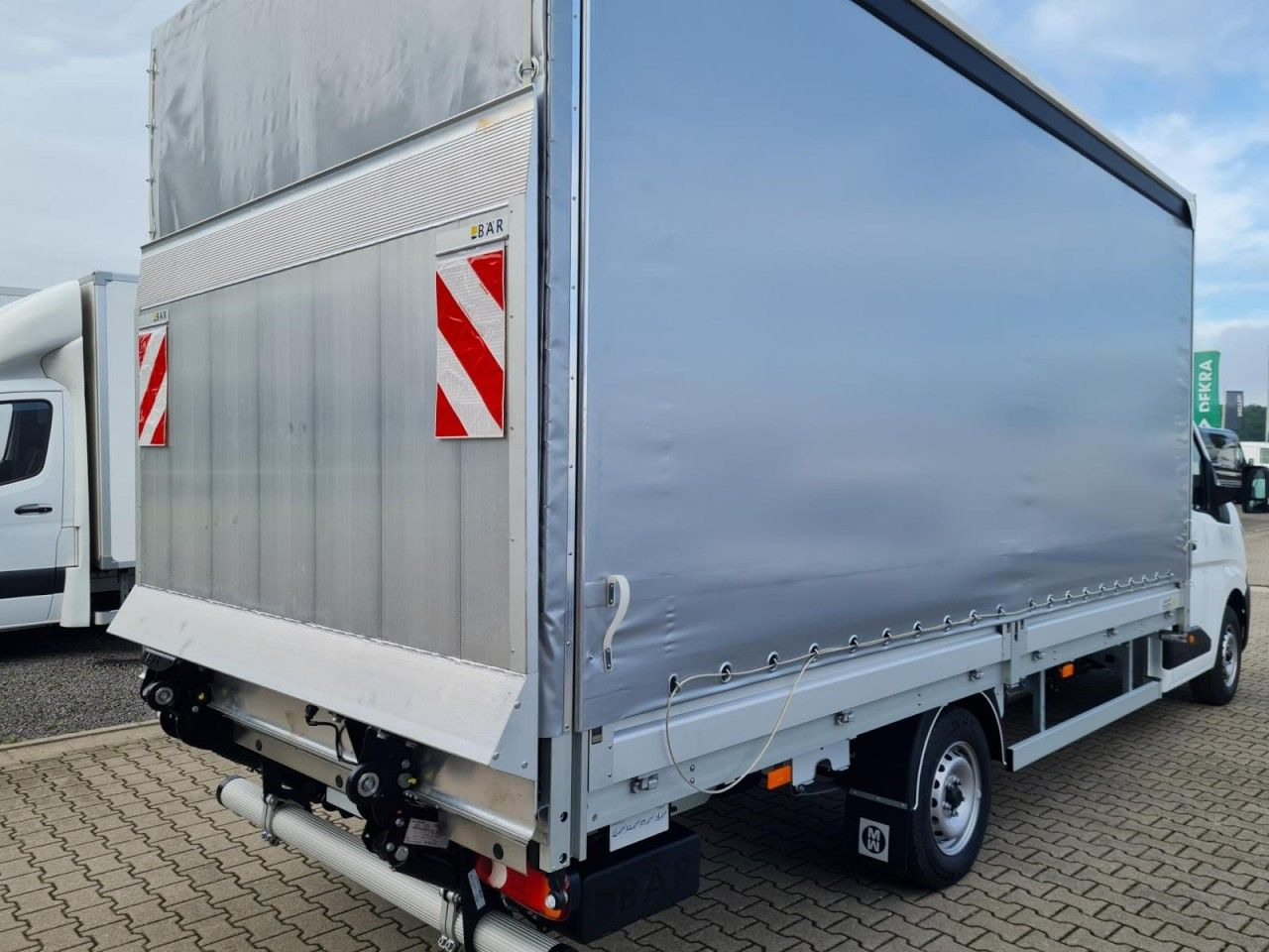 Renault Master Pritsche Schiebe Plane LBW 10 Pal. Luftfe - Van dengan terpal samping: gambar 4 Renault Master Pritsche Schiebe Plane LBW 10 Pal. Luftfe - Van dengan terpal samping: gambar 4