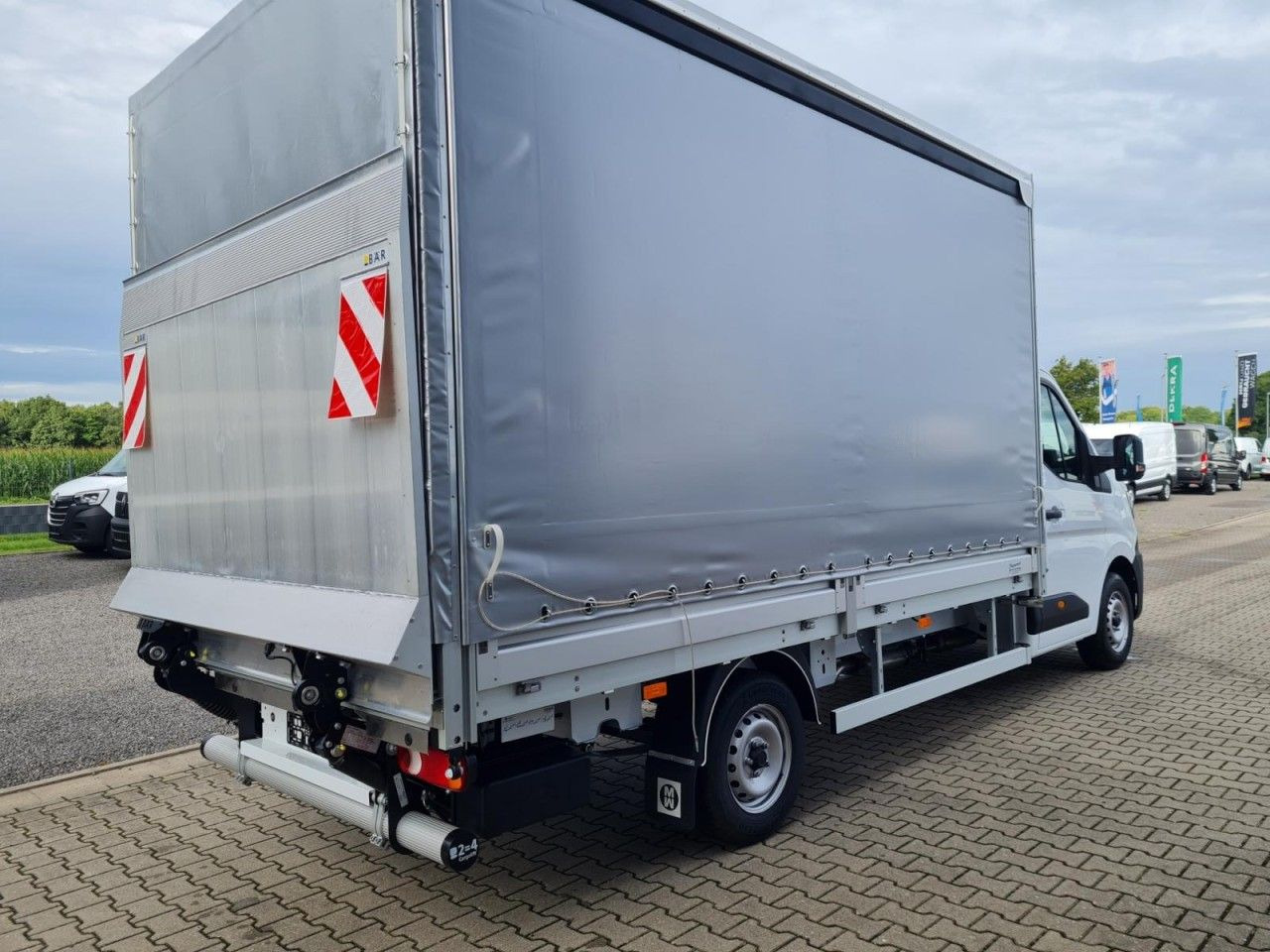 Renault Master Pritsche Schiebe Plane LBW Luftfederung - Van dengan terpal samping: gambar 5 Renault Master Pritsche Schiebe Plane LBW Luftfederung - Van dengan terpal samping: gambar 5