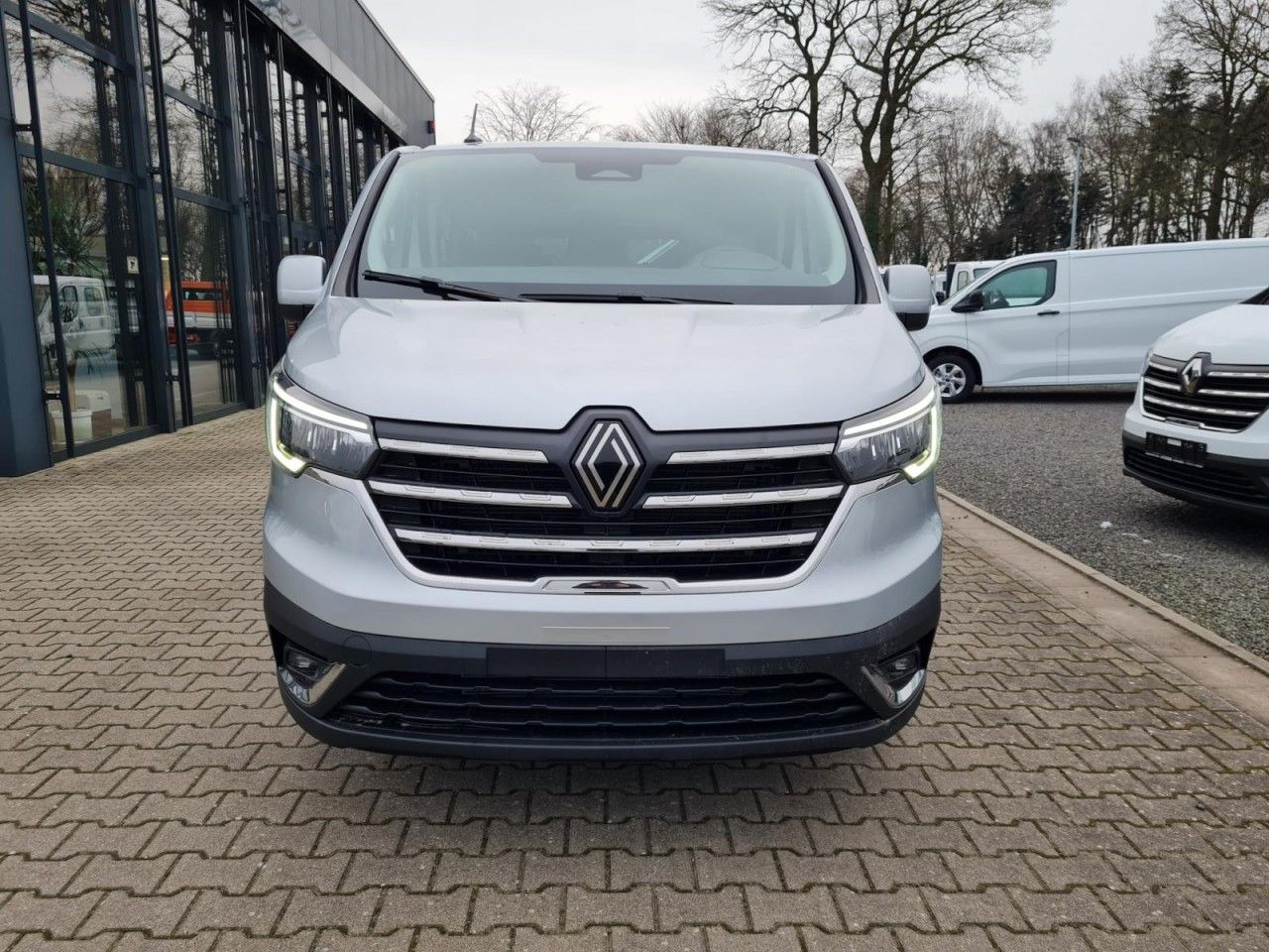 Renault Trafic Kombi 9-Sitze L2 Grand Equilibre KLIMA TE - Mobil: gambar 2 Renault Trafic Kombi 9-Sitze L2 Grand Equilibre KLIMA TE - Mobil: gambar 2