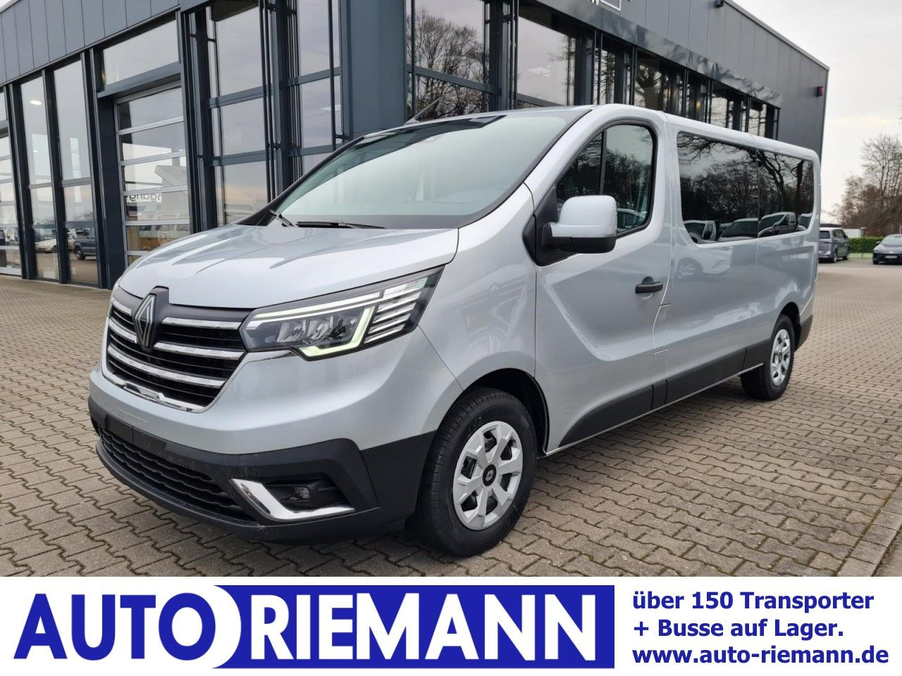 Renault Trafic Kombi 9-Sitze L2 Grand Equilibre KLIMA TE - Mobil: gambar 1 Renault Trafic Kombi 9-Sitze L2 Grand Equilibre KLIMA TE - Mobil: gambar 1