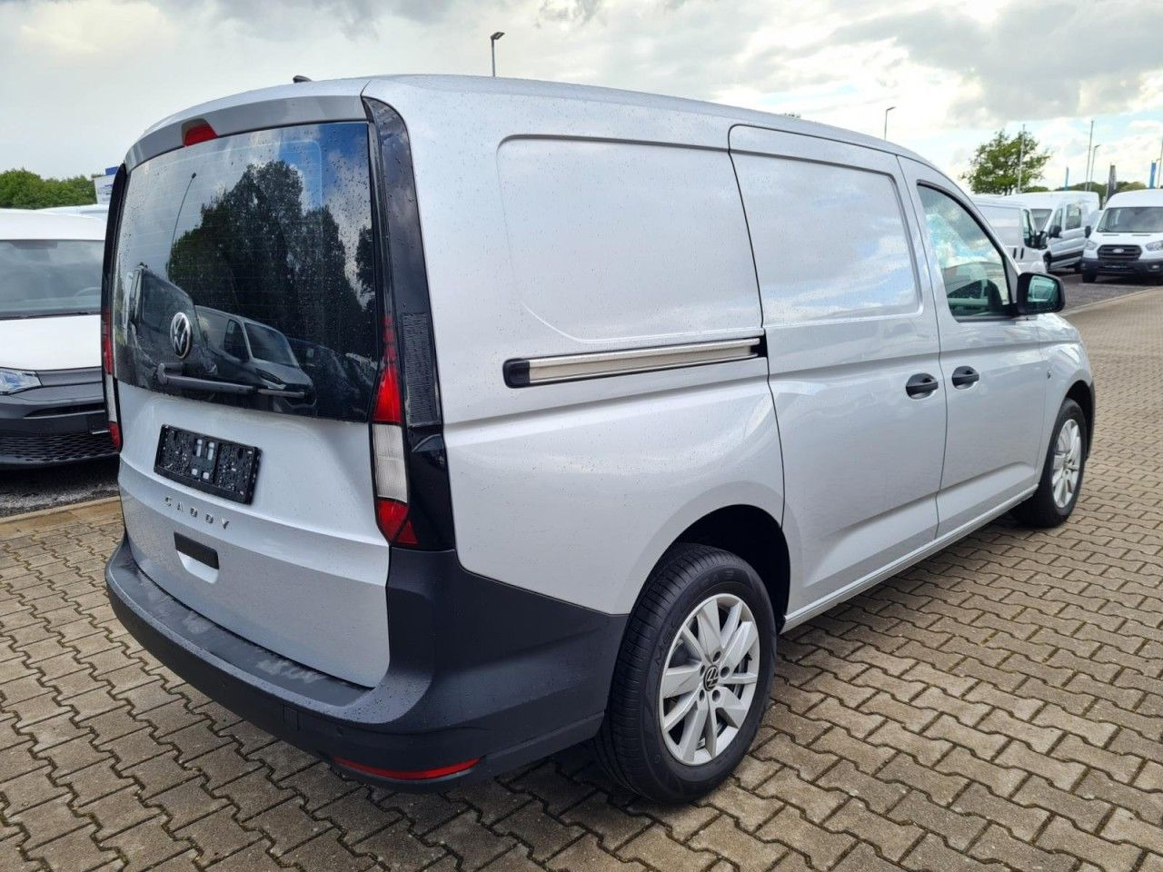Volkswagen Caddy Cargo Maxi 2.0 TDI NAVI PDC KLIMA Alufelge - Van kecil: gambar 4 Volkswagen Caddy Cargo Maxi 2.0 TDI NAVI PDC KLIMA Alufelge - Van kecil: gambar 4