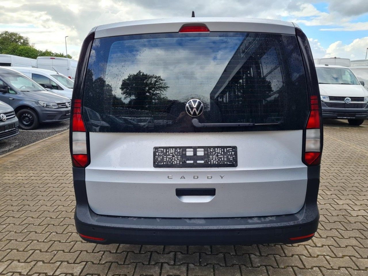 Volkswagen Caddy Cargo Maxi 2.0 TDI NAVI PDC KLIMA Alufelge - Van kecil: gambar 5 Volkswagen Caddy Cargo Maxi 2.0 TDI NAVI PDC KLIMA Alufelge - Van kecil: gambar 5