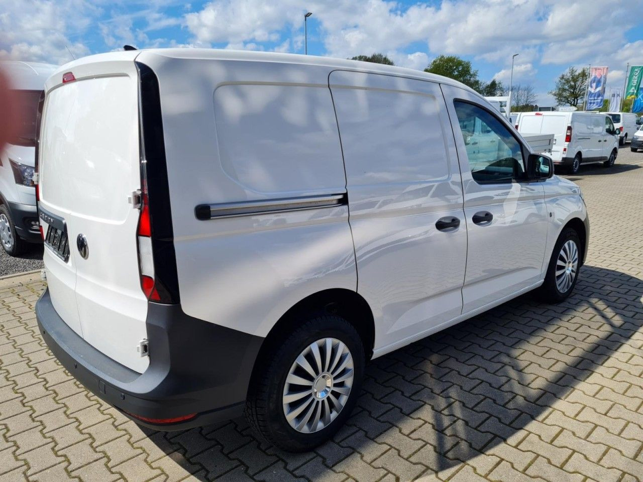 Volkswagen Caddy Kasten Cargo 2.0 TDI KLIMA KOMFORT PDC - Van kecil: gambar 4 Volkswagen Caddy Kasten Cargo 2.0 TDI KLIMA KOMFORT PDC - Van kecil: gambar 4