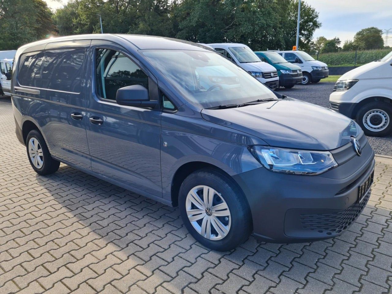 Volkswagen Caddy Kasten Cargo TDI Maxi PDC KLIMA TEMPOMAT - Van kecil: gambar 3 Volkswagen Caddy Kasten Cargo TDI Maxi PDC KLIMA TEMPOMAT - Van kecil: gambar 3