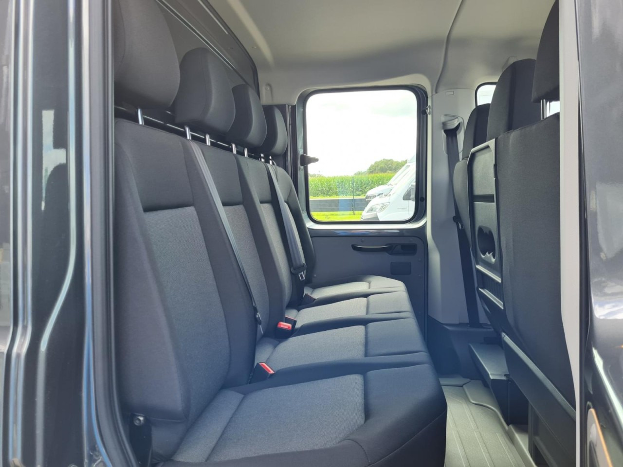 Volkswagen Crafter 35 DOKA 7-Sitze Maxi L4 KLIMA TEMPOMAT - Van flatbed, Van kombi: gambar 4 Volkswagen Crafter 35 DOKA 7-Sitze Maxi L4 KLIMA TEMPOMAT - Van flatbed, Van kombi: gambar 4
