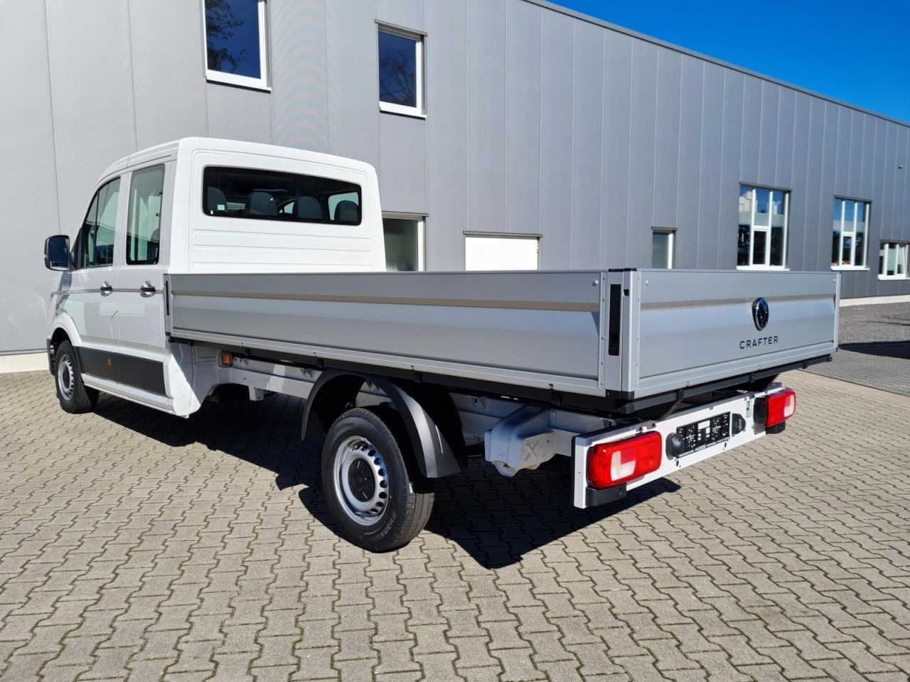 Volkswagen Crafter 35 DOKA 7-Sitze lang L4 KLIMA TEMPOMAT - Van flatbed, Van kombi: gambar 4 Volkswagen Crafter 35 DOKA 7-Sitze lang L4 KLIMA TEMPOMAT - Van flatbed, Van kombi: gambar 4