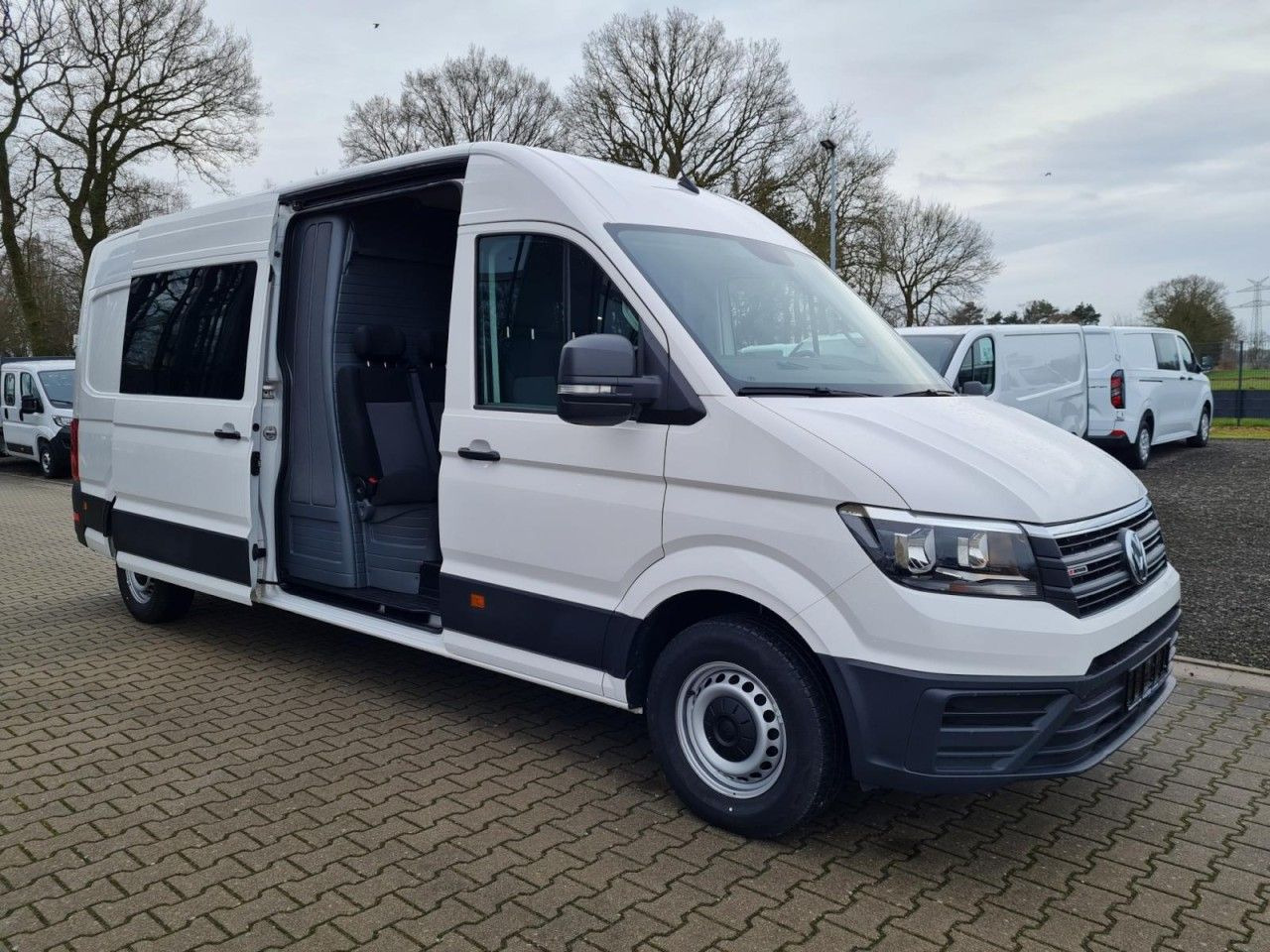 Volkswagen Crafter 35 Kasten 4MOTION L4H3 Plus Doka 7-Sitze - Van panel, Van kombi: gambar 3 Volkswagen Crafter 35 Kasten 4MOTION L4H3 Plus Doka 7-Sitze - Van panel, Van kombi: gambar 3