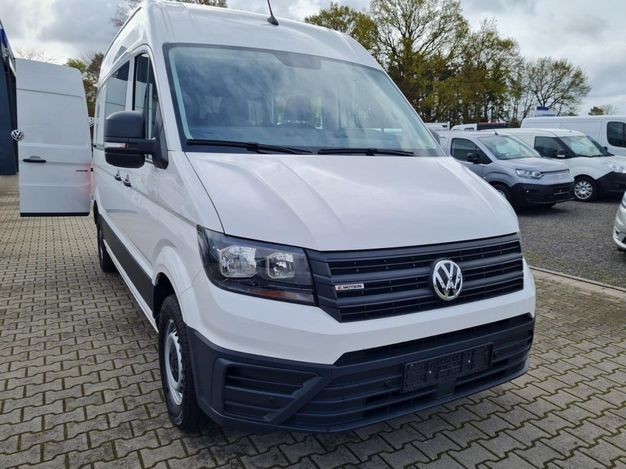 Volkswagen Crafter 35 Kasten PLUS MIXTO DOKA 4motion L3H3 - Van panel, Van kombi: gambar 2 Volkswagen Crafter 35 Kasten PLUS MIXTO DOKA 4motion L3H3 - Van panel, Van kombi: gambar 2