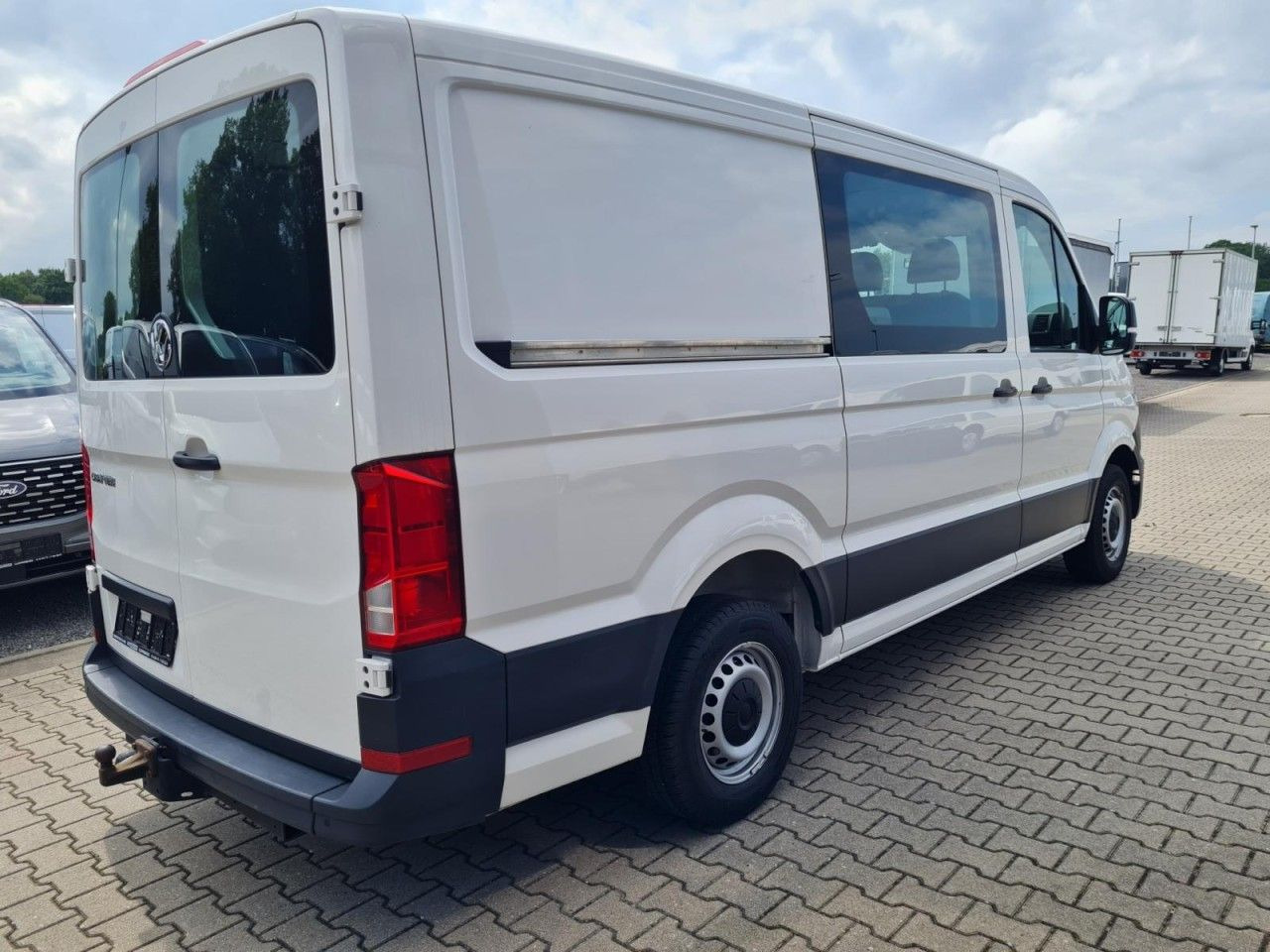 Volkswagen Crafter 35 Kasten Plus Doka mixto TDI L2H2 AHK - Van panel, Van kombi: gambar 5 Volkswagen Crafter 35 Kasten Plus Doka mixto TDI L2H2 AHK - Van panel, Van kombi: gambar 5