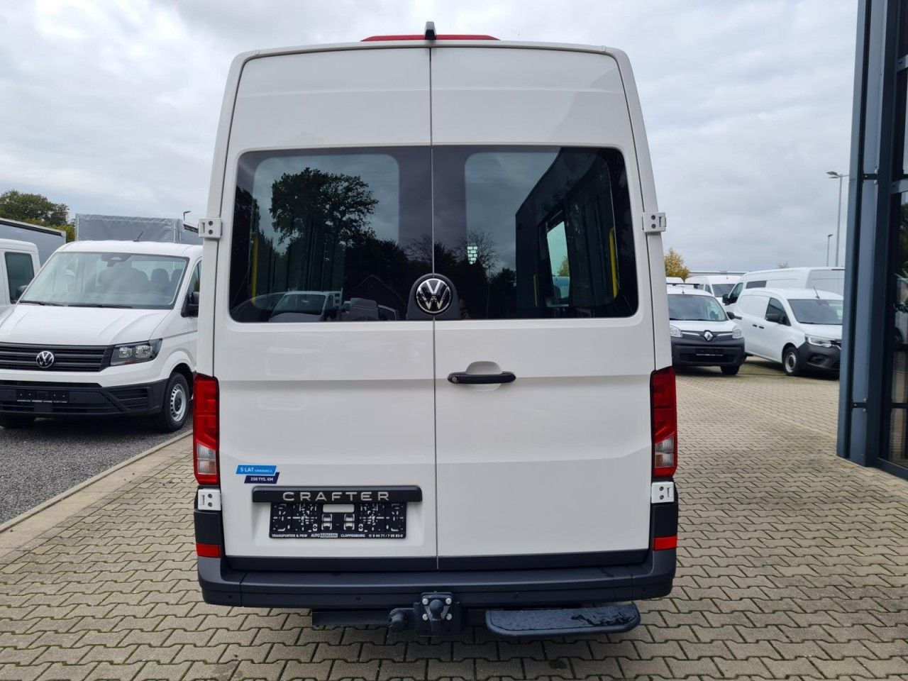 Volkswagen Crafter 35 Kasten TDI MR L3H3 STANDHEIZ AHK - Mobil: gambar 5 Volkswagen Crafter 35 Kasten TDI MR L3H3 STANDHEIZ AHK - Mobil: gambar 5