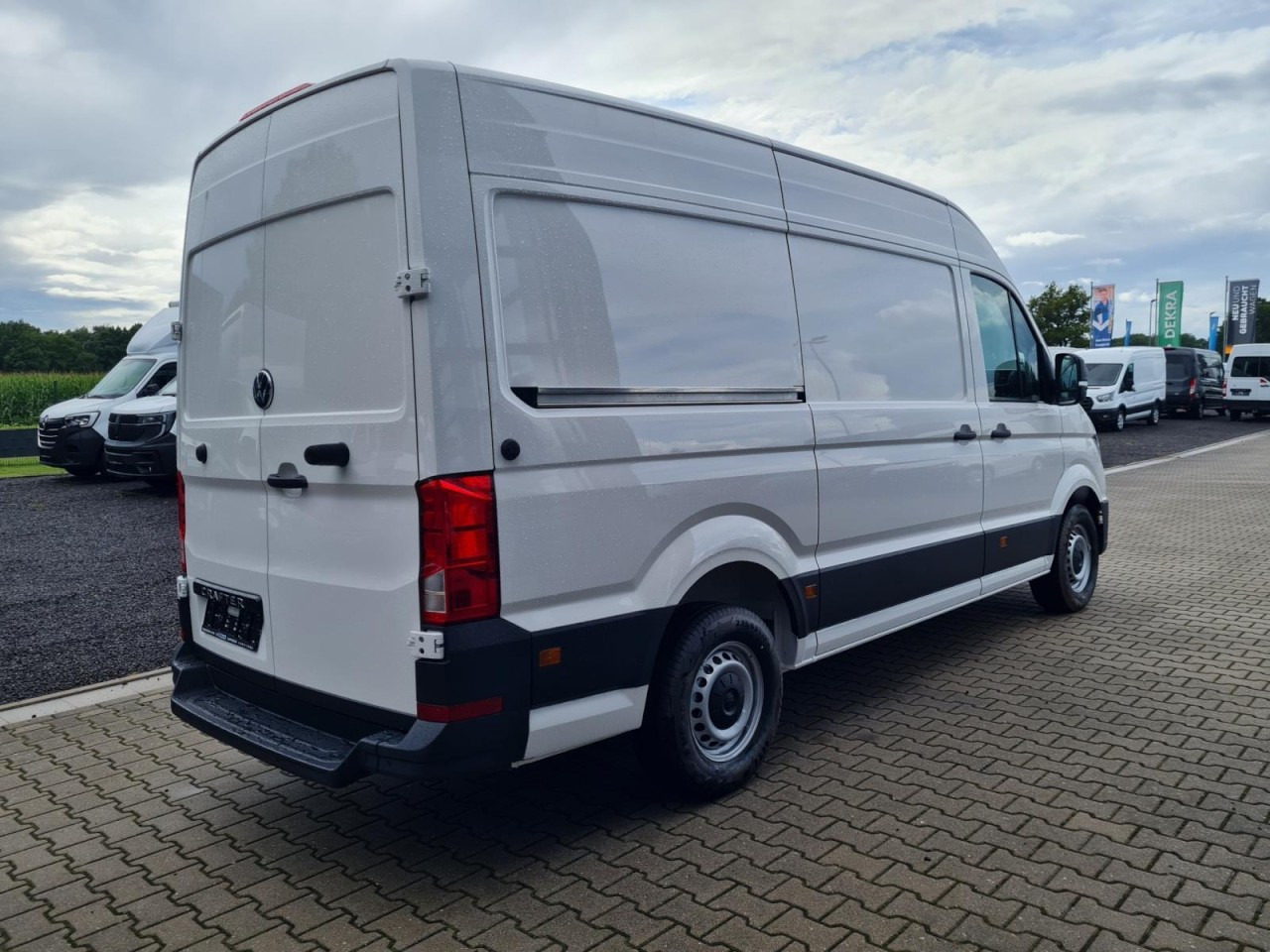 Volkswagen Crafter 35 Kasten TDI MR PDC WERKSTATTEINRICHTUNG - Van panel: gambar 4 Volkswagen Crafter 35 Kasten TDI MR PDC WERKSTATTEINRICHTUNG - Van panel: gambar 4
