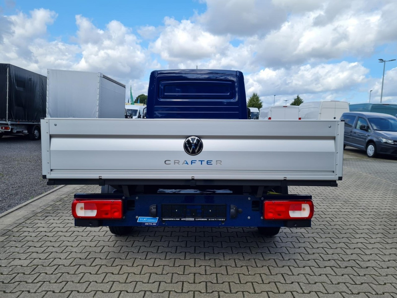 Volkswagen Crafter 35 Pritsche MR L3 KLIMA NAVI/APP TEMPOMAT - Van flatbed: gambar 5 Volkswagen Crafter 35 Pritsche MR L3 KLIMA NAVI/APP TEMPOMAT - Van flatbed: gambar 5