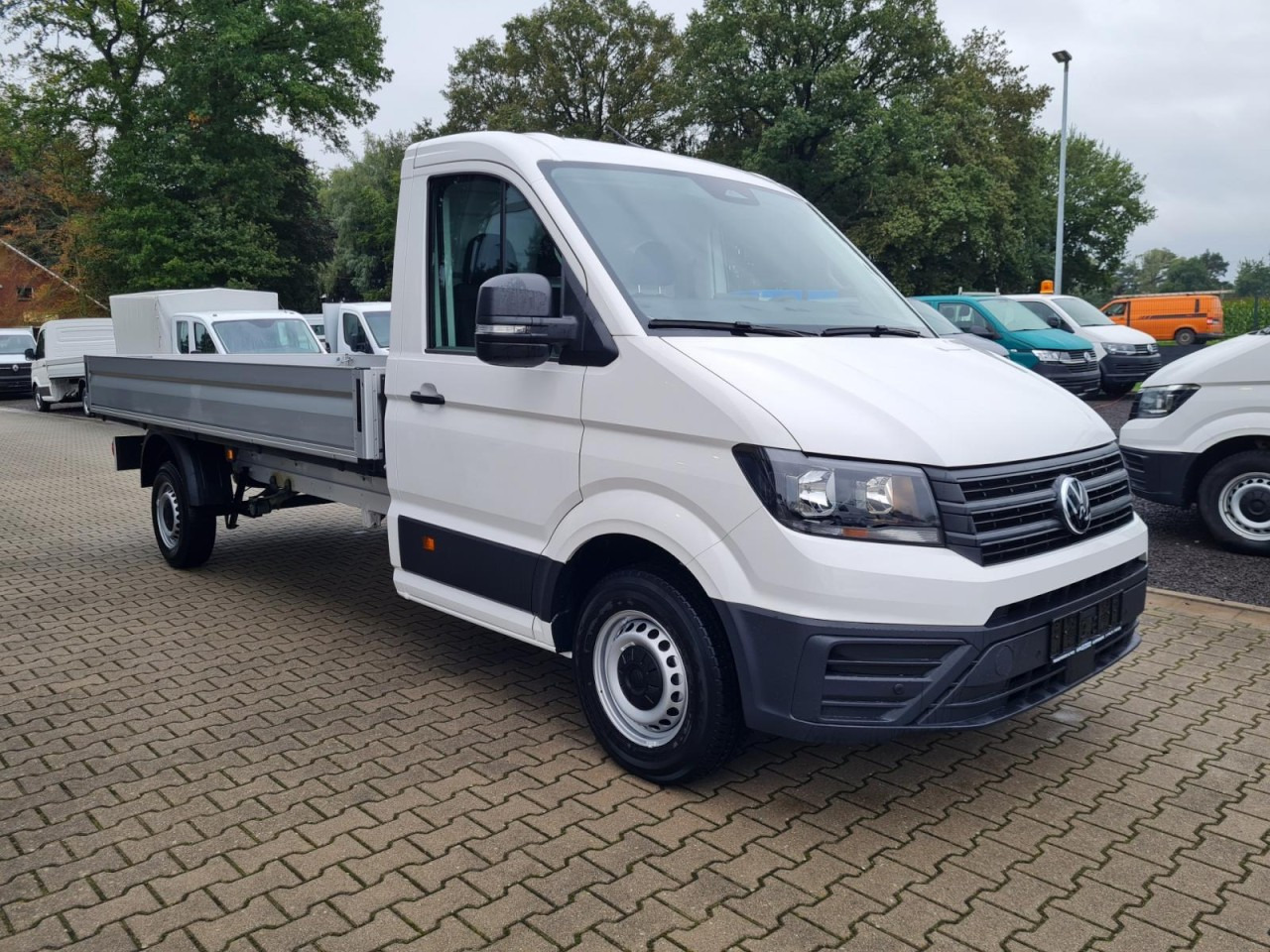 Volkswagen Crafter 35 Pritsche TDI Pritsche L4 KLIMA TEMPOMAT - Van flatbed: gambar 3 Volkswagen Crafter 35 Pritsche TDI Pritsche L4 KLIMA TEMPOMAT - Van flatbed: gambar 3
