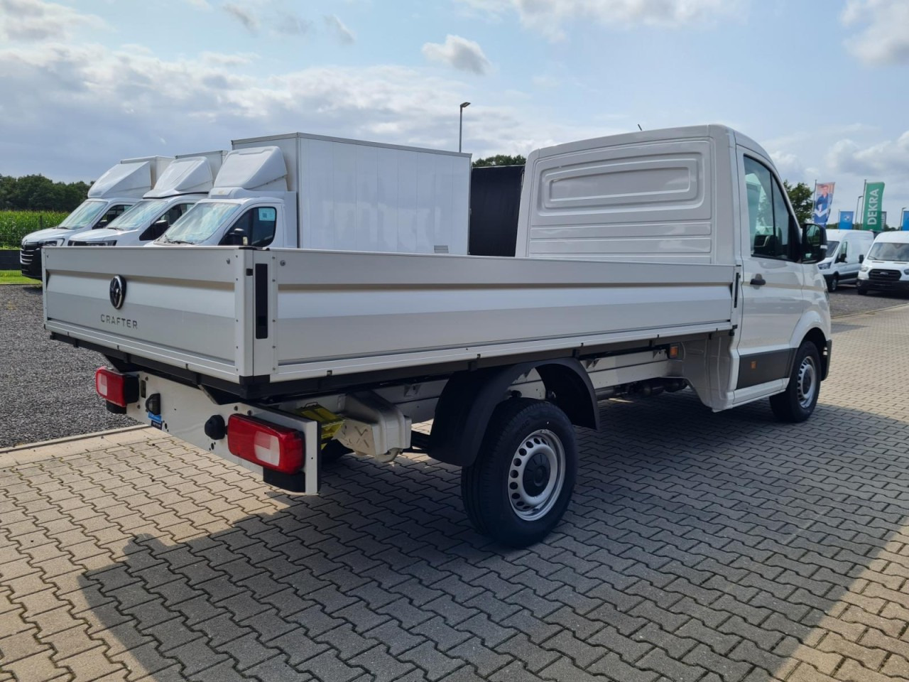 Volkswagen Crafter 35 Pritsche TDi MR L3 KLIMA TEMPOMAT - Van flatbed: gambar 4 Volkswagen Crafter 35 Pritsche TDi MR L3 KLIMA TEMPOMAT - Van flatbed: gambar 4