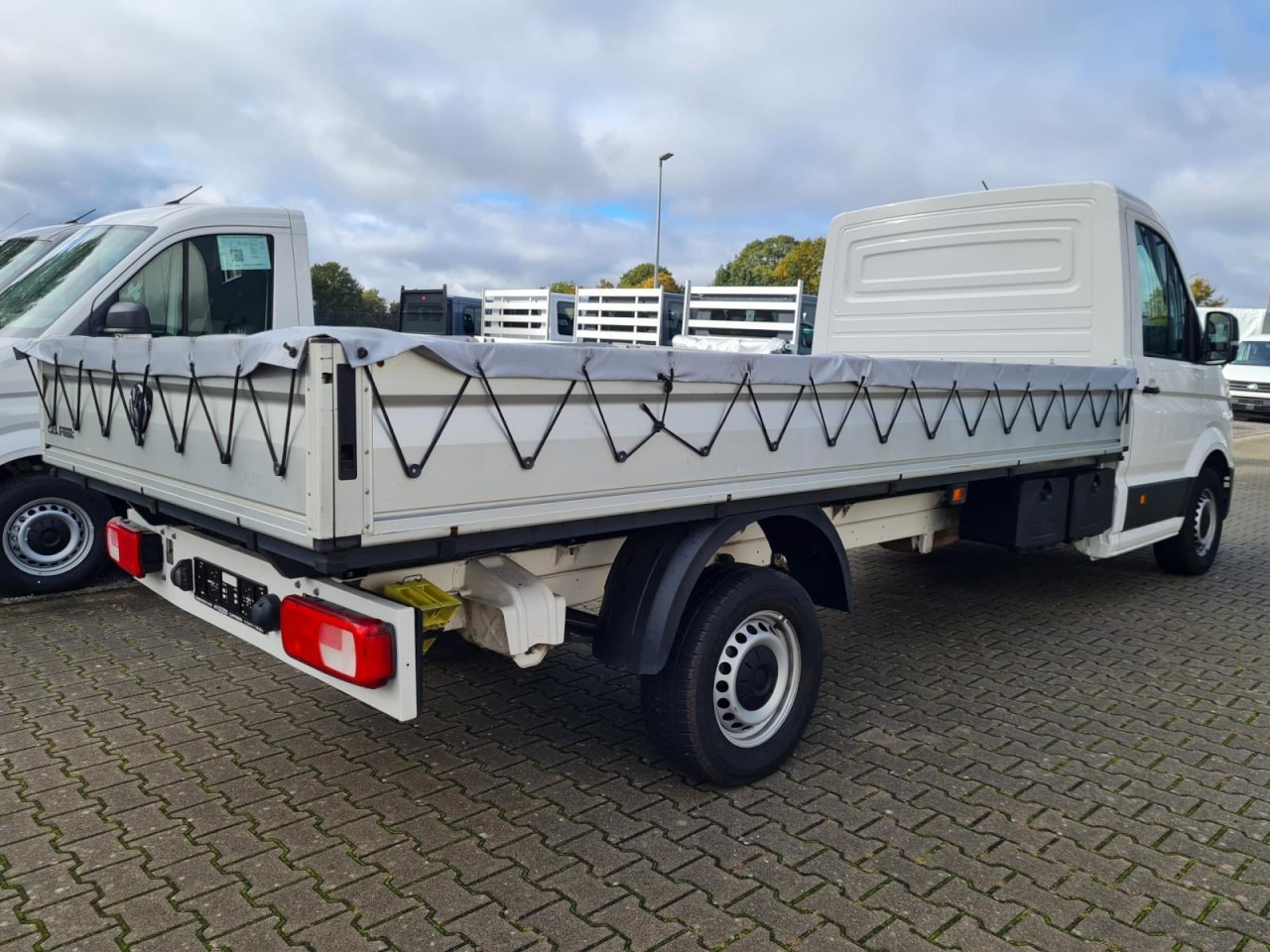 Volkswagen Crafter 35 Pritsche Tdi lang L4 KLIMA - Van flatbed: gambar 4 Volkswagen Crafter 35 Pritsche Tdi lang L4 KLIMA - Van flatbed: gambar 4