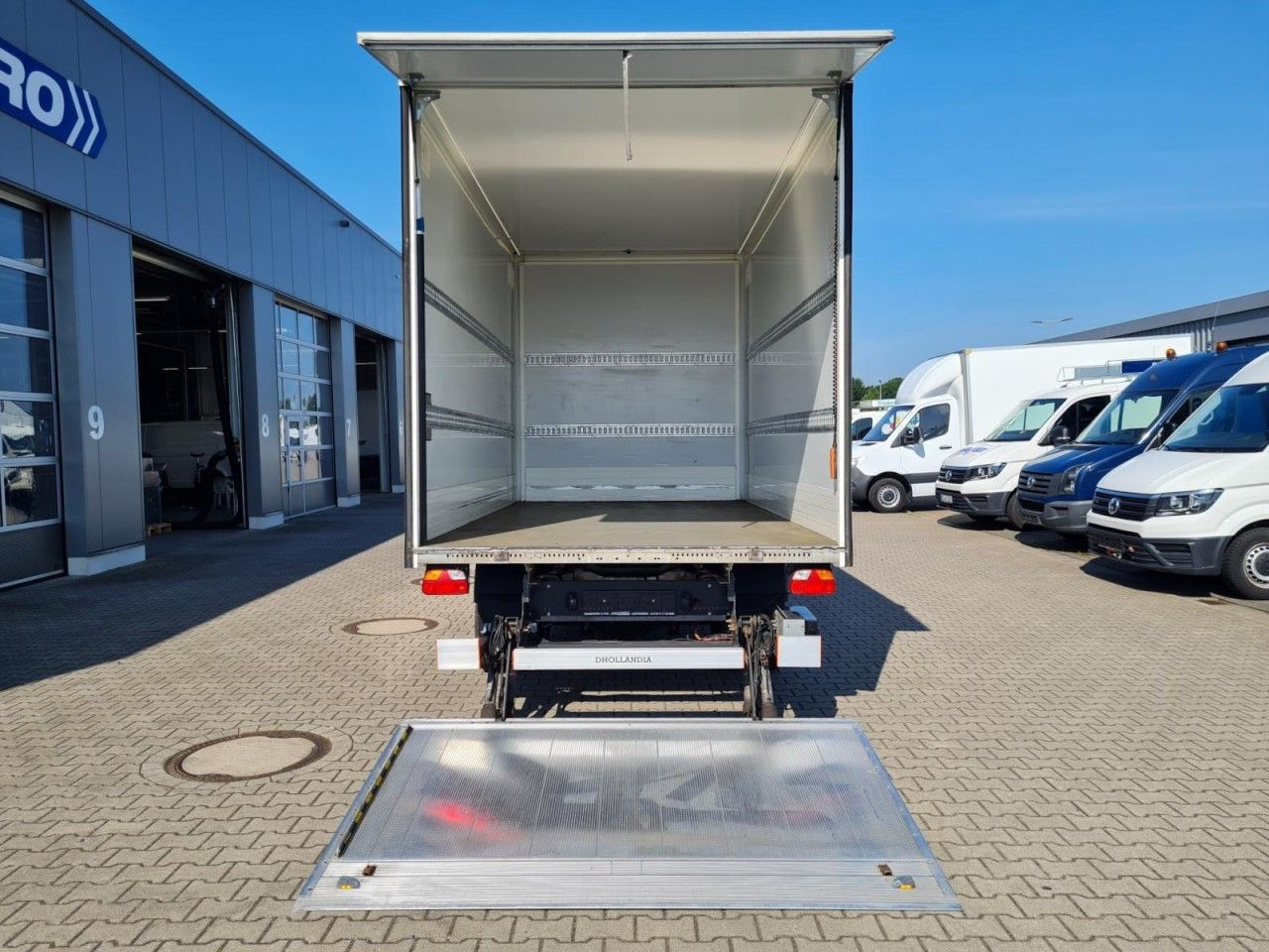 Volkswagen Crafter 50 Koffer hoch 2.0 TDI LBW KLIMA KAMERA - Van box: gambar 5 Volkswagen Crafter 50 Koffer hoch 2.0 TDI LBW KLIMA KAMERA - Van box: gambar 5