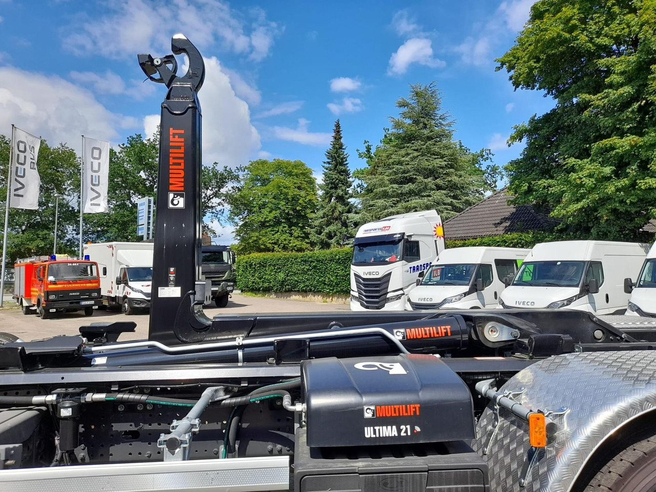 Iveco AD280X46Y/PS ON HIAB 490PS Lenk-Lift - Truk jungkit: gambar 3 Iveco AD280X46Y/PS ON HIAB 490PS Lenk-Lift - Truk jungkit: gambar 3
