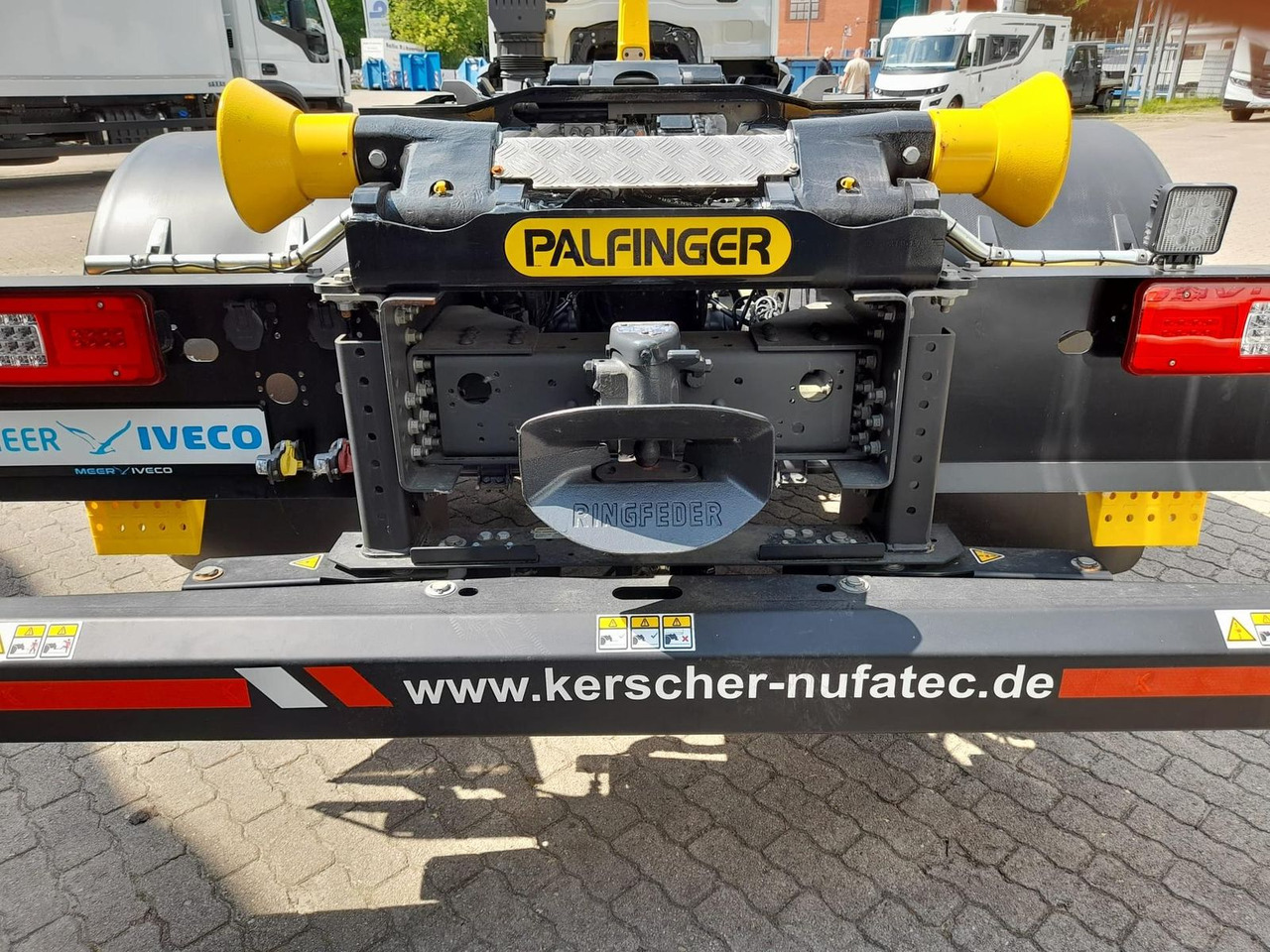 Iveco AD280X46Y/PS ON PALFINGER Lenk Lift - Hook lift: gambar 5 Iveco AD280X46Y/PS ON PALFINGER Lenk Lift - Hook lift: gambar 5