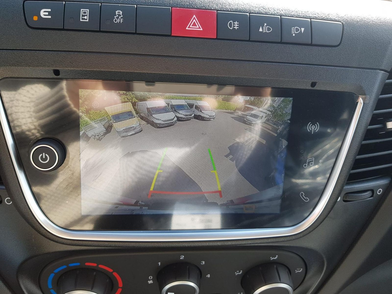 Van panel Iveco Daily 35S14A8 V Y mit Rückfahrkamera und Radi...: gambar 14