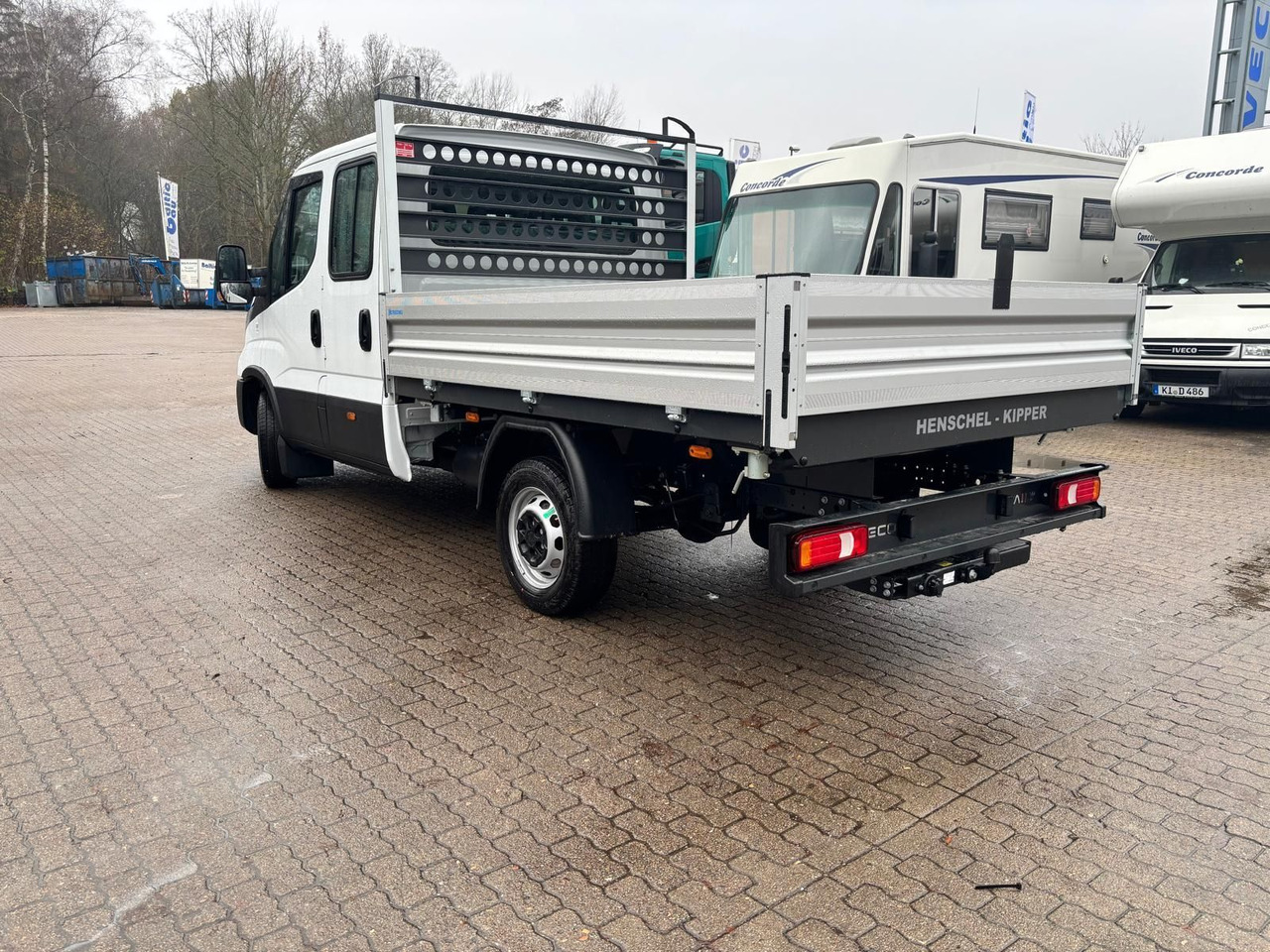 Iveco Daily 35S16H3.0A8YD*DSK*KLIMA*AHK* - Van jungkit, Van kombi: gambar 3 Iveco Daily 35S16H3.0A8YD*DSK*KLIMA*AHK* - Van jungkit, Van kombi: gambar 3