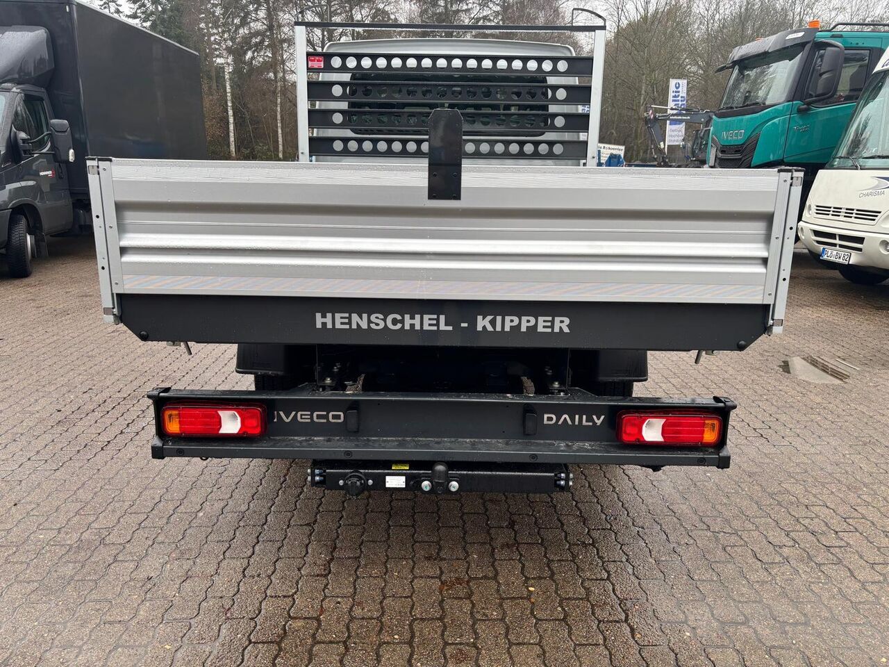 Iveco Daily 35S16H3.0A8YD*DSK*KLIMA*AHK* - Van jungkit, Van kombi: gambar 5 Iveco Daily 35S16H3.0A8YD*DSK*KLIMA*AHK* - Van jungkit, Van kombi: gambar 5