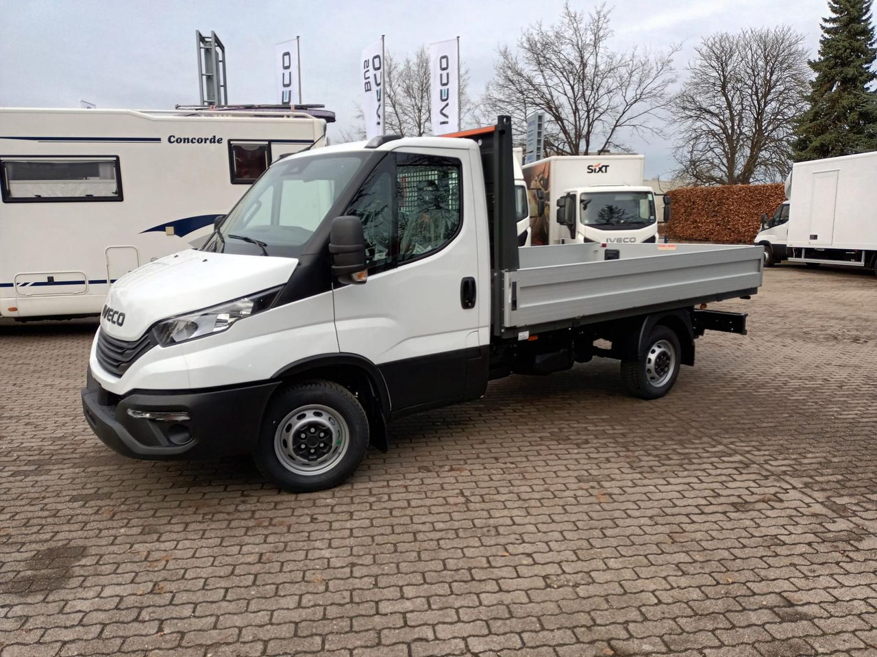 Iveco Daily 35S16H3.0Y *3,5m Pritsche *KLIMA*AHK*RA... - Van flatbed: gambar 2 Iveco Daily 35S16H3.0Y *3,5m Pritsche *KLIMA*AHK*RA... - Van flatbed: gambar 2