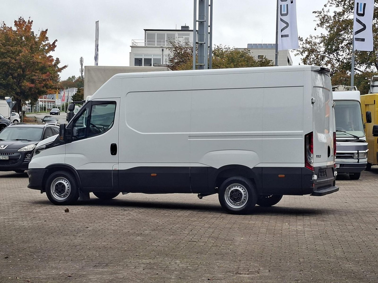 Iveco Daily 35S16V 3520L Klima, Radio - Van panel: gambar 2 Iveco Daily 35S16V 3520L Klima, Radio - Van panel: gambar 2