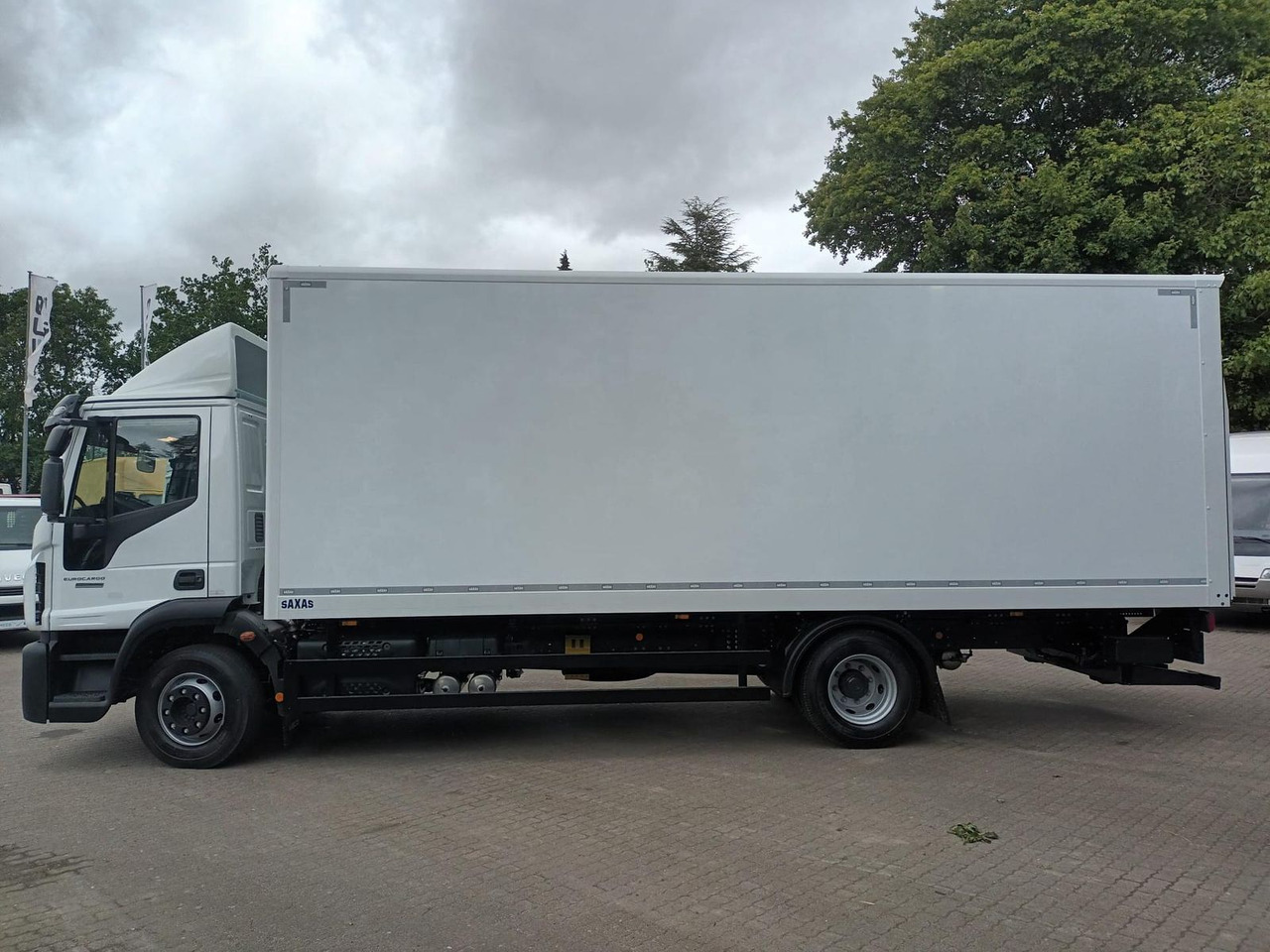 Iveco ML120E25/P mit SAXAS LBW 185 kW (252 PS), Aut... - Van box: gambar 2 Iveco ML120E25/P mit SAXAS LBW 185 kW (252 PS), Aut... - Van box: gambar 2