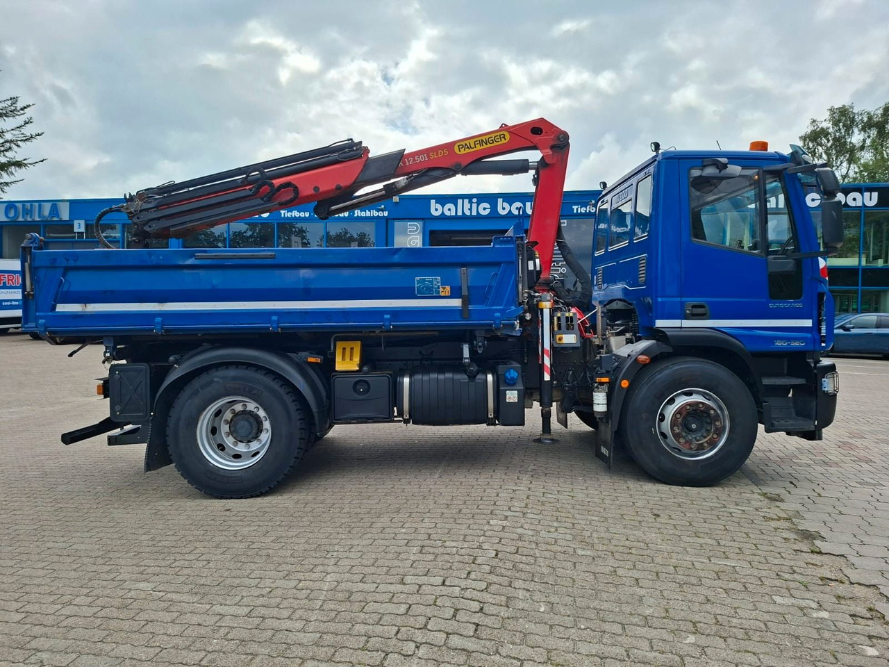 Iveco ML180E32K Meiler 3-Seitenkipper Kran 2x AHK - Truk derek: gambar 4 Iveco ML180E32K Meiler 3-Seitenkipper Kran 2x AHK - Truk derek: gambar 4