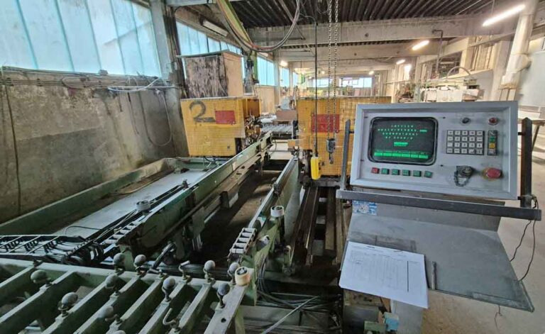 Löffler BF2000/2 – drilling and milling machine / Bohr-Fräsmaschine - Peralatan mesin: gambar 1 Löffler BF2000/2 – drilling and milling machine / Bohr-Fräsmaschine - Peralatan mesin: gambar 1