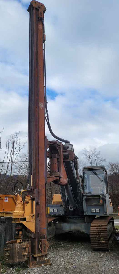 O&K RH12 – Drilling Rig / Bohrgerät - Anjungan pengeboran: gambar 1 O&K RH12 – Drilling Rig / Bohrgerät - Anjungan pengeboran: gambar 1