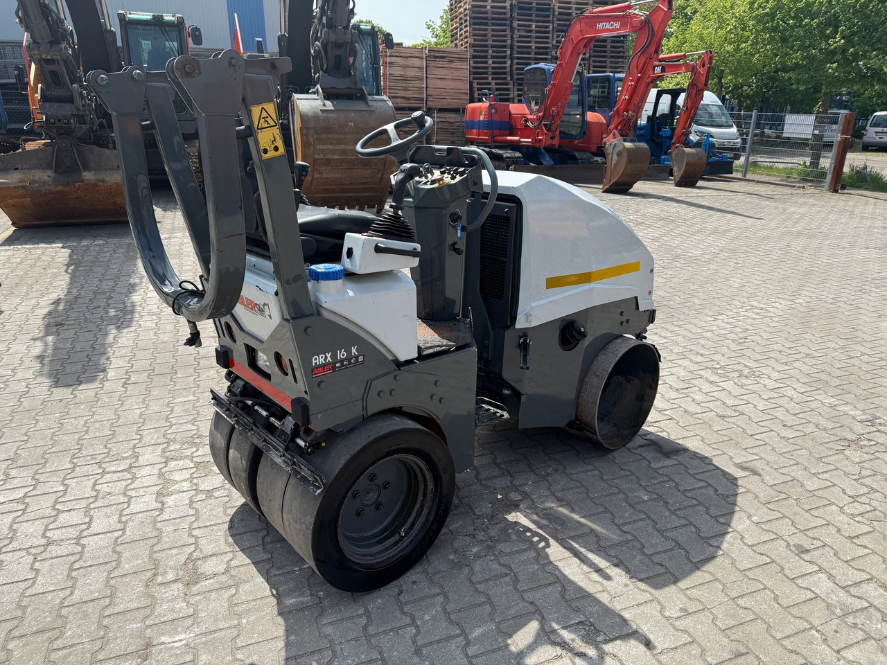 Ammann ARX16K Kombiwalze Stahl Gummi Asphaltwalze - Roller kombinasi: gambar 3 Ammann ARX16K Kombiwalze Stahl Gummi Asphaltwalze - Roller kombinasi: gambar 3