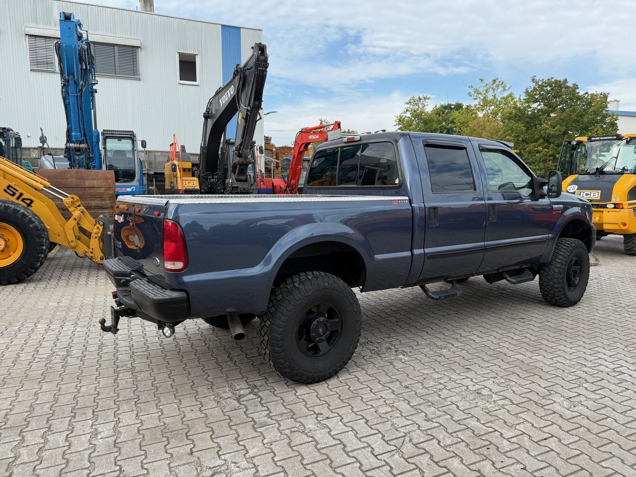 FORD F250 - Truk pikap: gambar 4 FORD F250 - Truk pikap: gambar 4