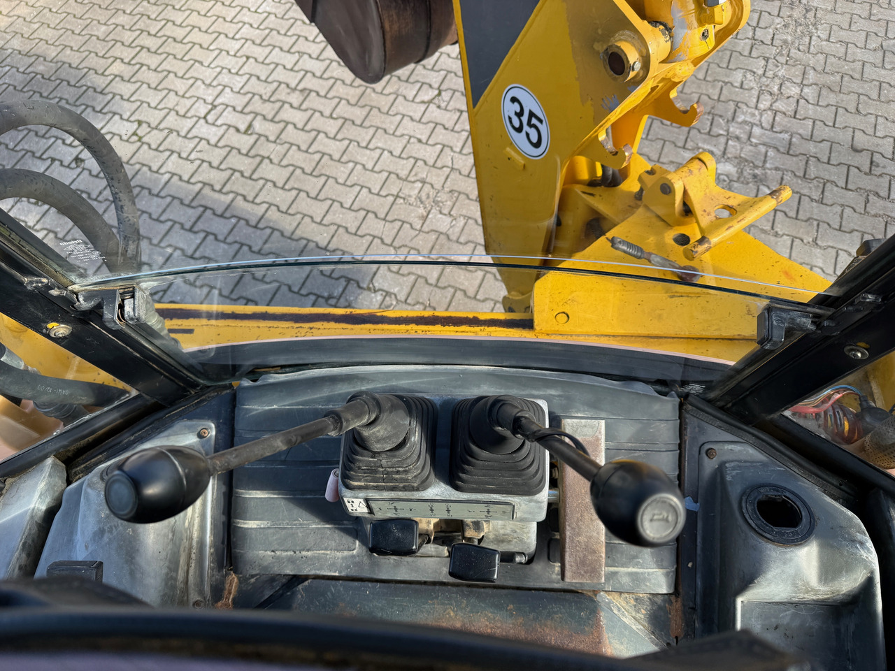 Backhoe loader Komatsu WB98A-2 Baggerlader SW: gambar 20