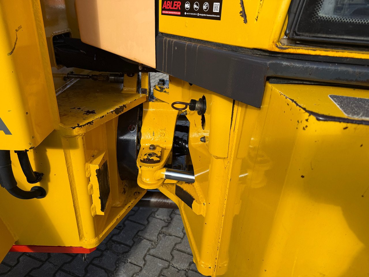 Backhoe loader Komatsu WB98A-2 Baggerlader SW: gambar 17