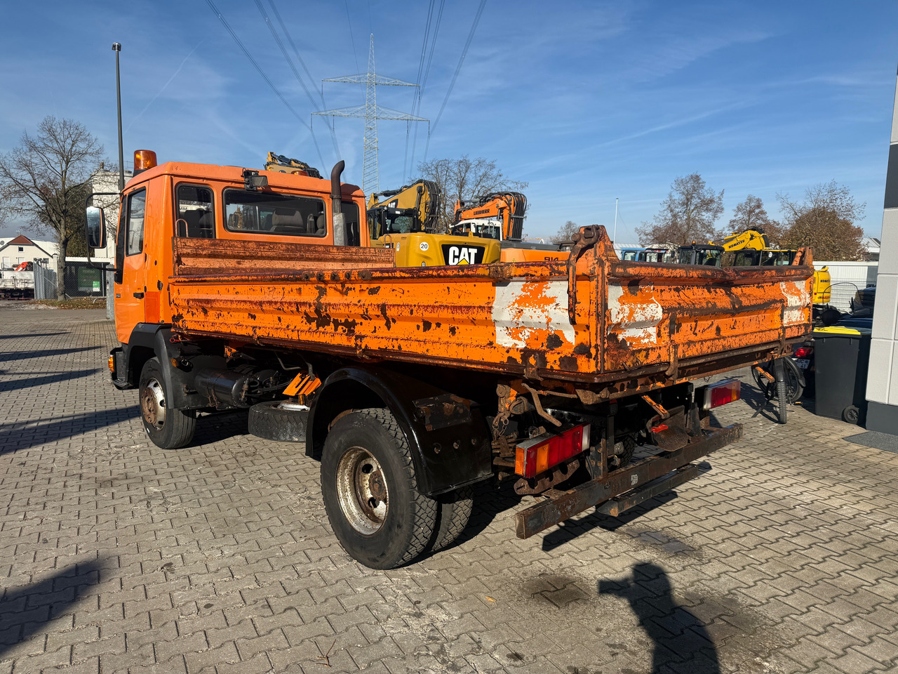 MAN 8.163 L2000 3-Seiten-Kipper AHK - Truk jungkit: gambar 5 MAN 8.163 L2000 3-Seiten-Kipper AHK - Truk jungkit: gambar 5