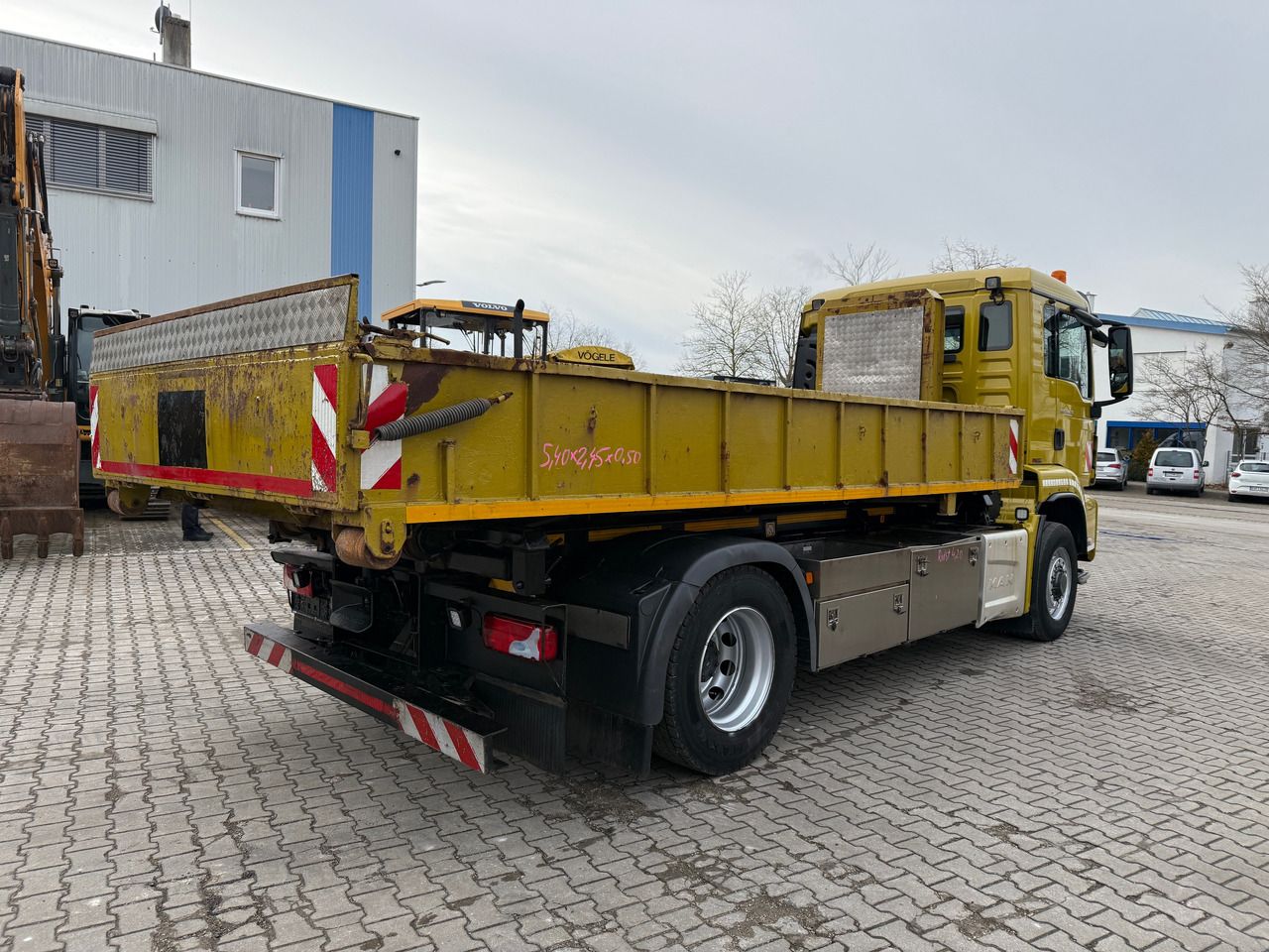 MAN TGS 18.480 3-Seiten-Seil-Abrollkipper Klimaautomatik 4 x 4 - Truk jungkit: gambar 4 MAN TGS 18.480 3-Seiten-Seil-Abrollkipper Klimaautomatik 4 x 4 - Truk jungkit: gambar 4