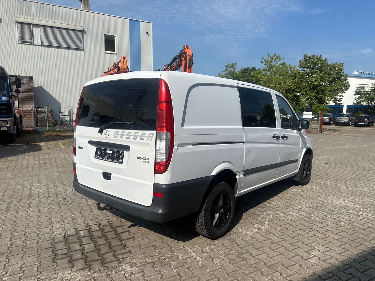 Mercedes-Benz 116 CDI Vito 4x4 Allrad - Mobil: gambar 4 Mercedes-Benz 116 CDI Vito 4x4 Allrad - Mobil: gambar 4