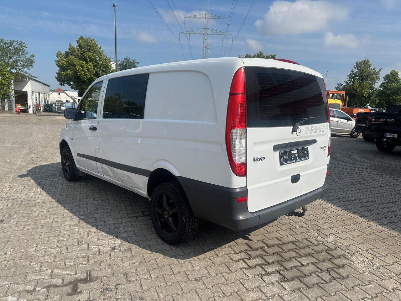 Mercedes-Benz 116 CDI Vito 4x4 Allrad - Mobil: gambar 5 Mercedes-Benz 116 CDI Vito 4x4 Allrad - Mobil: gambar 5