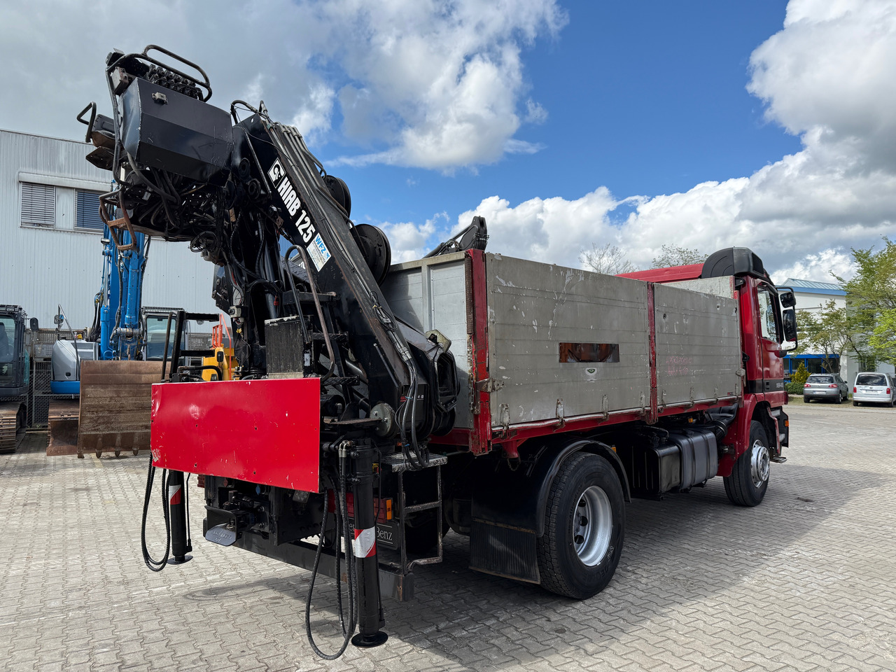 Mercedes-Benz 1840 Actros 2-Seiten-Kipper mit Kran Hiab 125-3 mit Funk - Truk flatbed, Truk derek: gambar 4 Mercedes-Benz 1840 Actros 2-Seiten-Kipper mit Kran Hiab 125-3 mit Funk - Truk flatbed, Truk derek: gambar 4