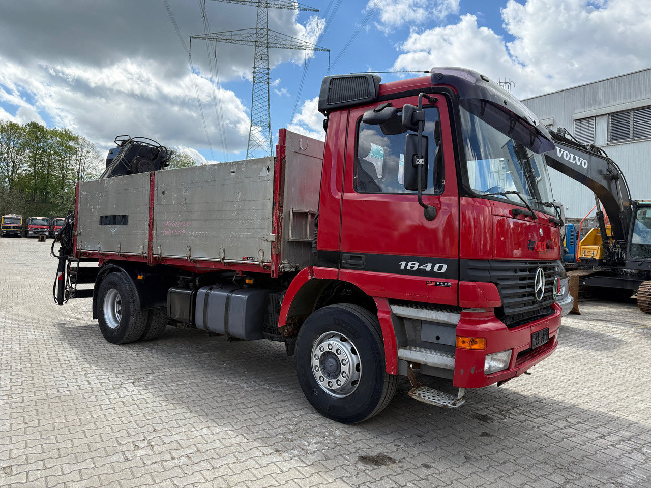Mercedes-Benz 1840 Actros 2-Seiten-Kipper mit Kran Hiab 125-3 mit Funk - Truk flatbed, Truk derek: gambar 3 Mercedes-Benz 1840 Actros 2-Seiten-Kipper mit Kran Hiab 125-3 mit Funk - Truk flatbed, Truk derek: gambar 3