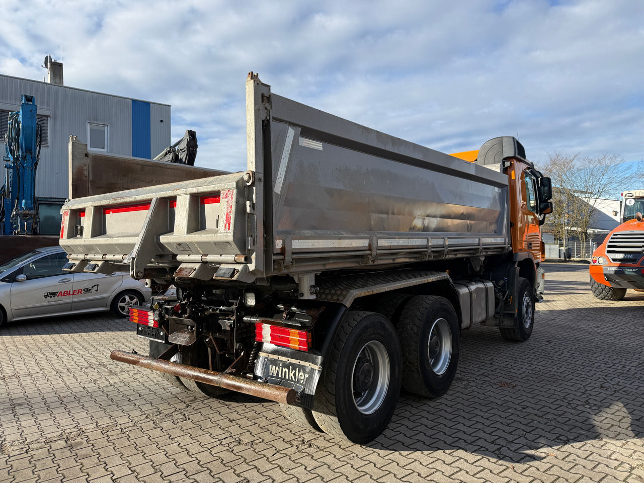 Mercedes-Benz 2646 Actros MP3 3-Seiten Kipper mit Bordmatic - Truk jungkit: gambar 4 Mercedes-Benz 2646 Actros MP3 3-Seiten Kipper mit Bordmatic - Truk jungkit: gambar 4