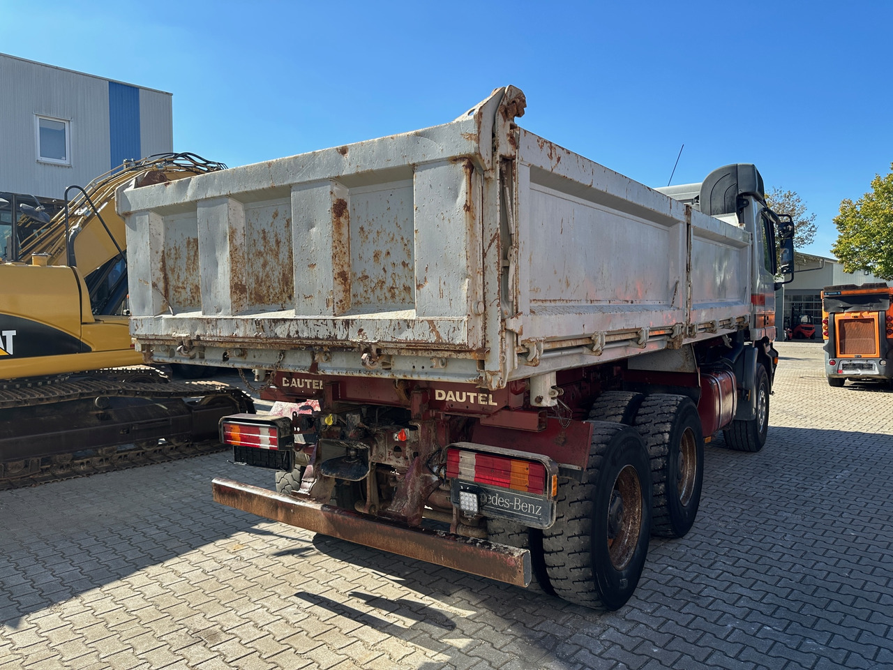 Mercedes-Benz 2648 3-Seiten-Kipper Wechselsystem V8 - Truk jungkit: gambar 4 Mercedes-Benz 2648 3-Seiten-Kipper Wechselsystem V8 - Truk jungkit: gambar 4