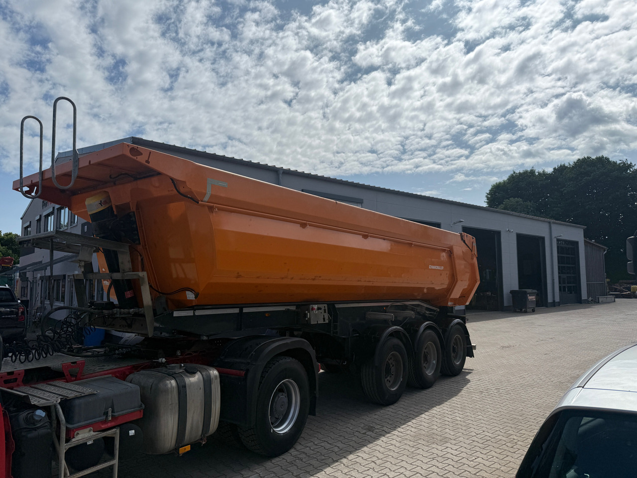 Schwarzmüller Kippauflieger Gesteinsmulde verstärkt Liftachse - Semi-trailer jungkit: gambar 2 Schwarzmüller Kippauflieger Gesteinsmulde verstärkt Liftachse - Semi-trailer jungkit: gambar 2