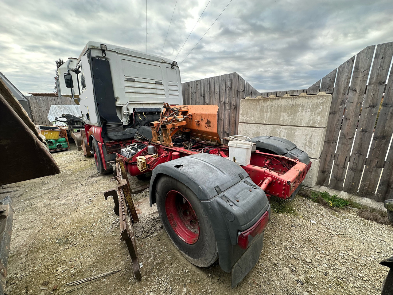 MAN TGA 18.430 SZM HAD 4x4 - Tractor head: gambar 4 MAN TGA 18.430 SZM HAD 4x4 - Tractor head: gambar 4